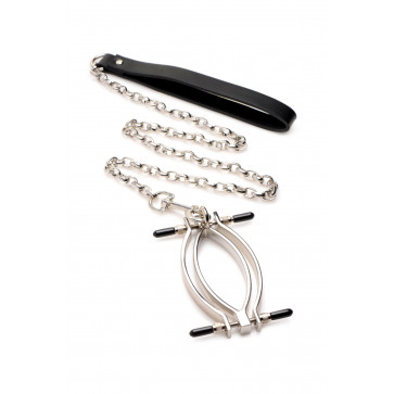 Зажим для половых губ с поводком Master Series Pussy Tugger Adjustable Vagina Clamp with Chain