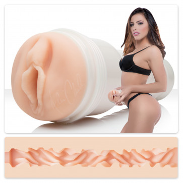 Мастурбатор Fleshlight Girls: Adriana Chechik - Empress, зі зліпком вагіни, дуже ніжний