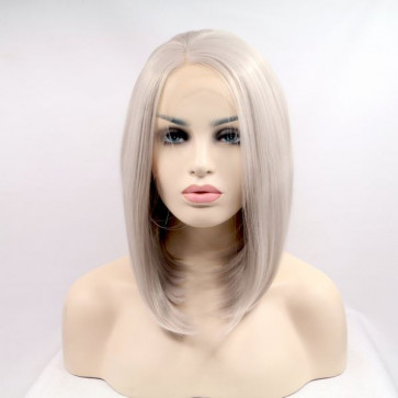 Коротка пряма реалістична жіноча перука на сітці попелясто-сірого кольору